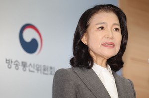 이진숙 방통위원장 "방통위 <b>개편</b>법... 통과되면 법 판단 받을 것"
