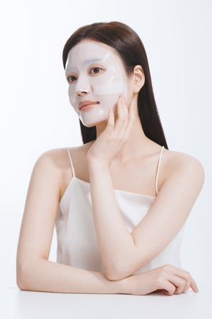 뉴트리어드바이저, 하이드로겔 마스크팩 OEM·ODM 기술력으로 제조 혁신... - 뉴스 썸네일 이미지