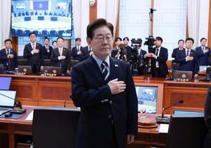 <b>장관</b> 10여 명, 총리 공관서 '국무회의 <b>생중계 축소</b>' 공식 건의